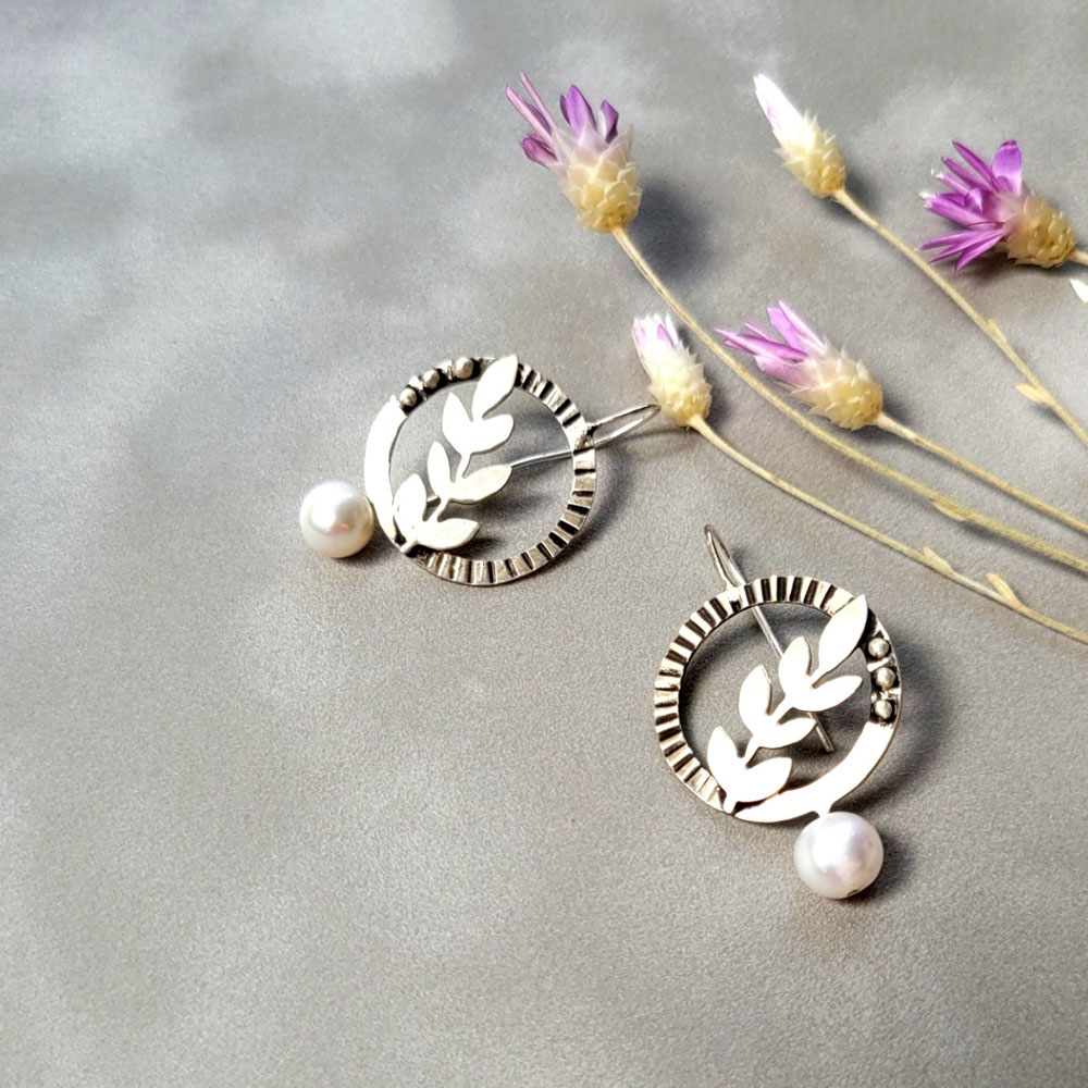 Handmade 925 sterling silver earrings with branch design and white pearls