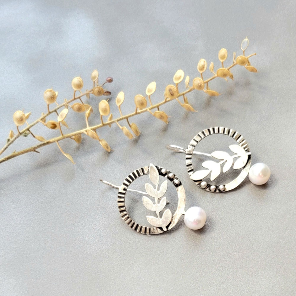 Handmade 925 sterling silver earrings with branch design and white pearls
