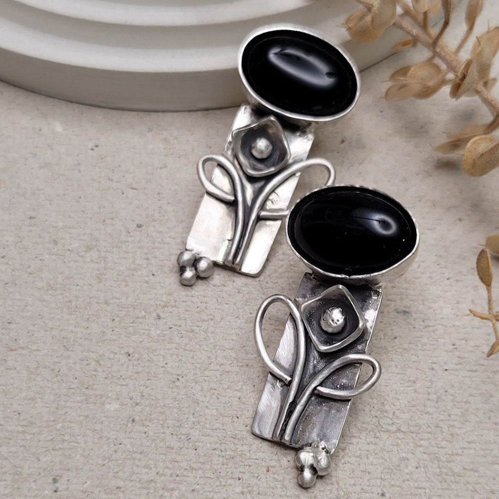 Handmade 925 silver earrings with natural onyx stone - embossed flower design, studs