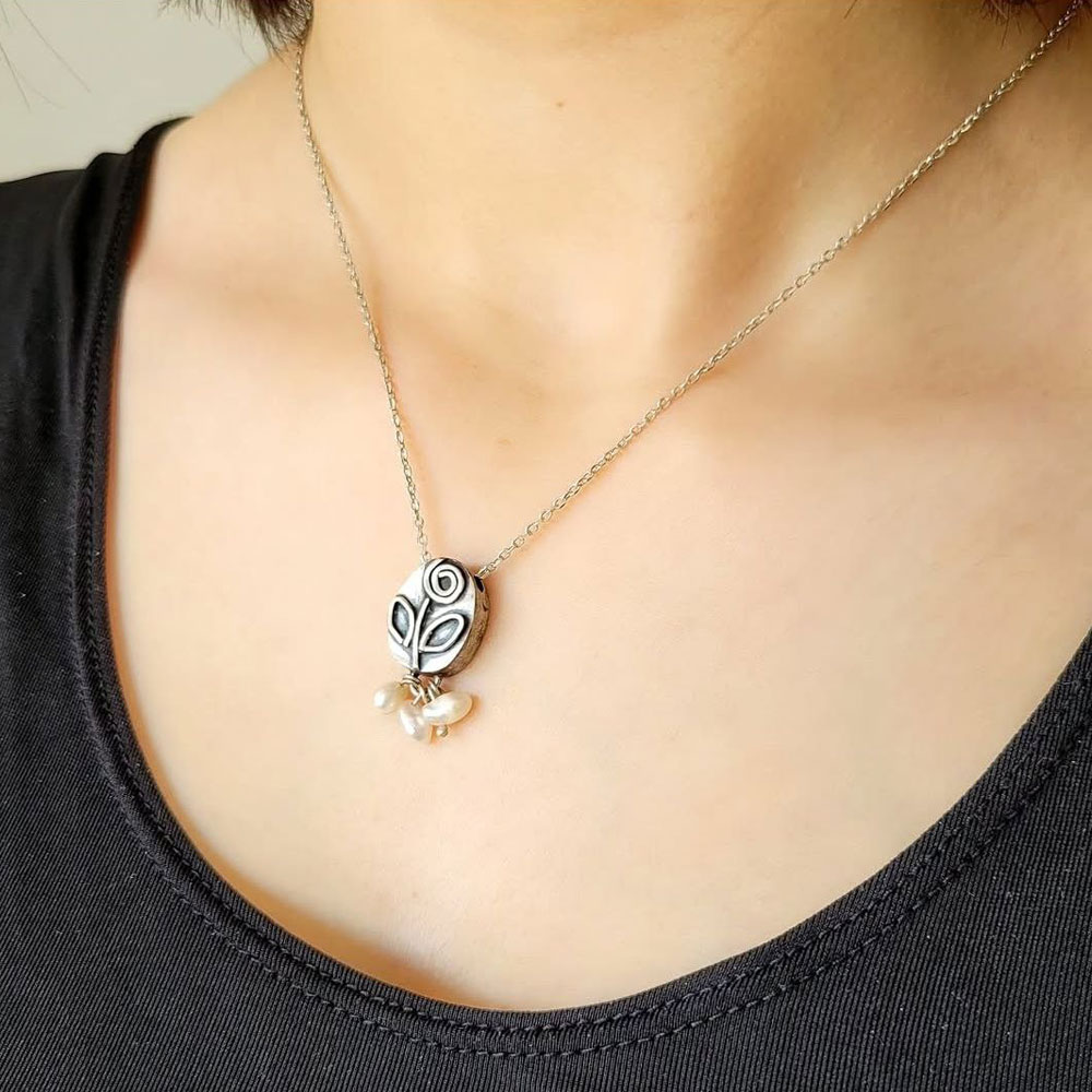 Handmade 925 Silver Necklace - Baroque Flower and Pearl Design